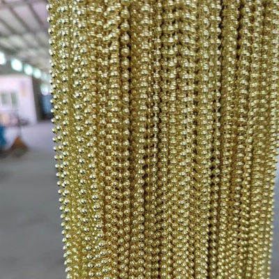 ভালো দাম বিভিন্ন আকারের স্কুল পর্দার জন্য পালিশ করা প্লাস্টিক বল চেইন অনলাইন